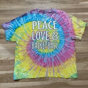 Hanes Multicolor Peace, Love & Basketball size XL